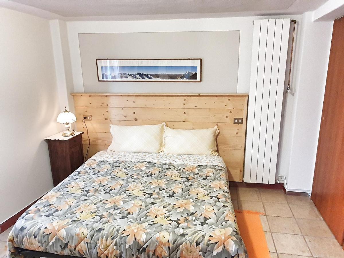 B&B Il Pettirosso Malonno Exterior photo